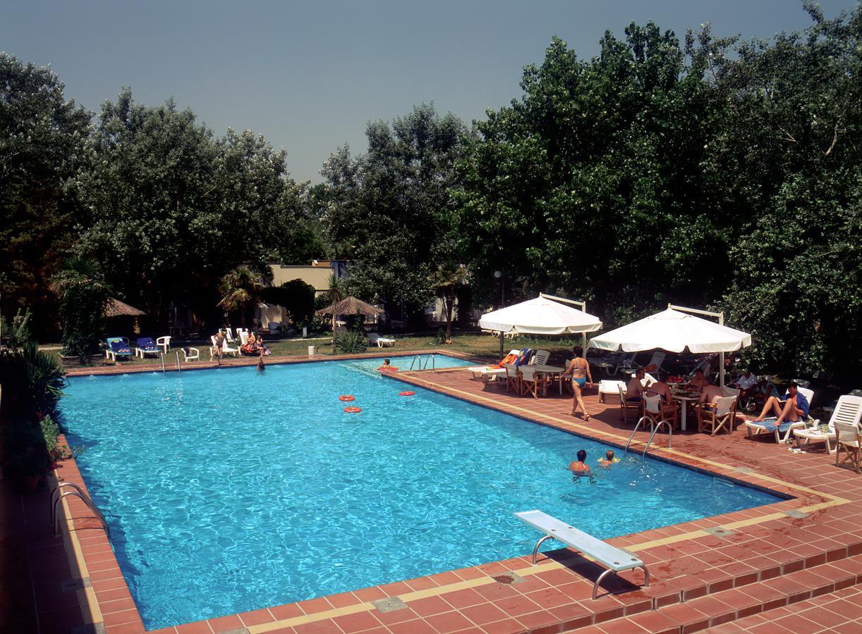 Edem Holiday Club Hotel Katerini Bagian luar foto